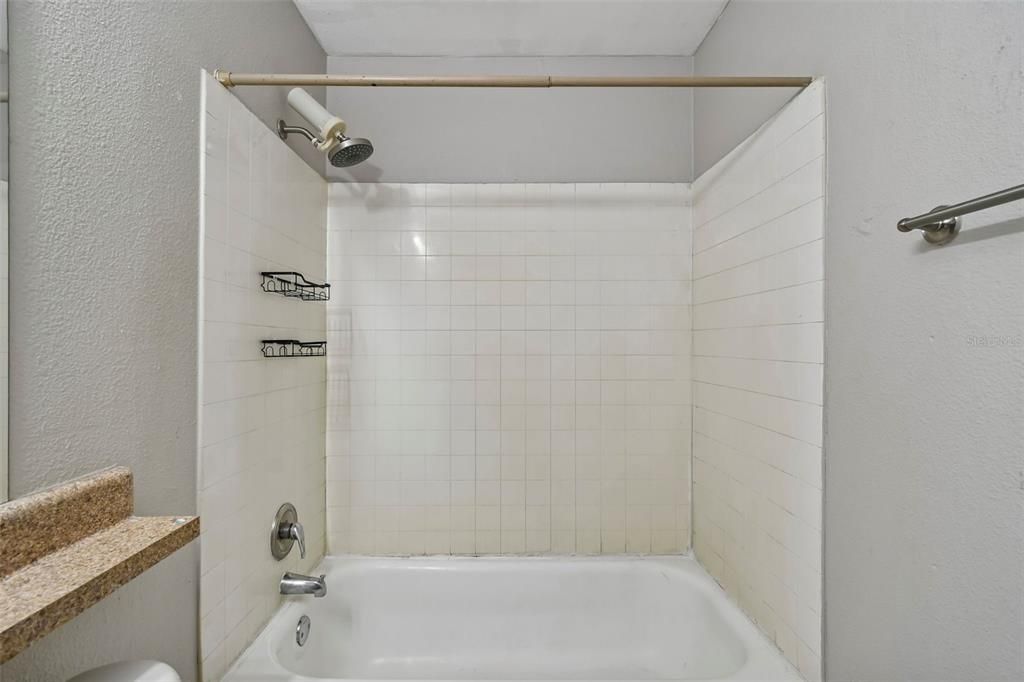 For Rent: $1,750 (3 beds, 2 baths, 1149 Square Feet)