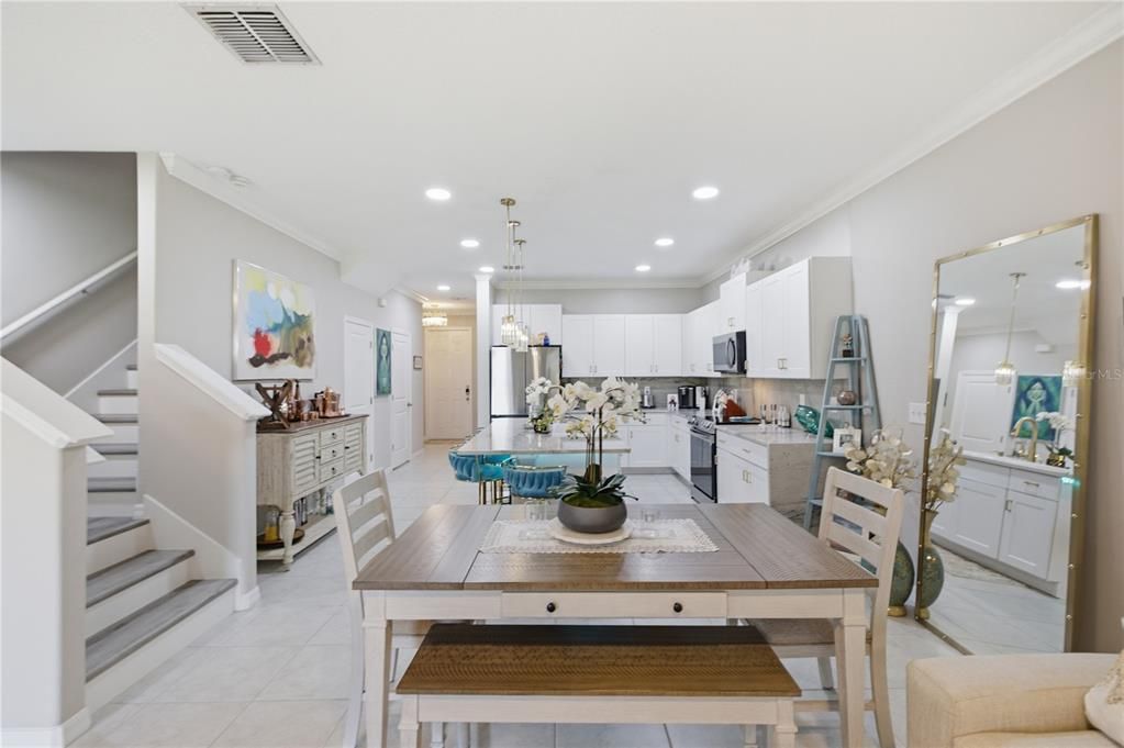 For Sale: $325,000 (3 beds, 2 baths, 1760 Square Feet)