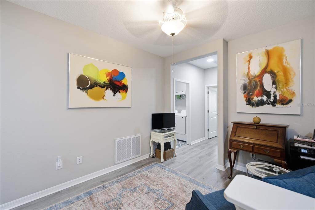 For Sale: $325,000 (3 beds, 2 baths, 1760 Square Feet)