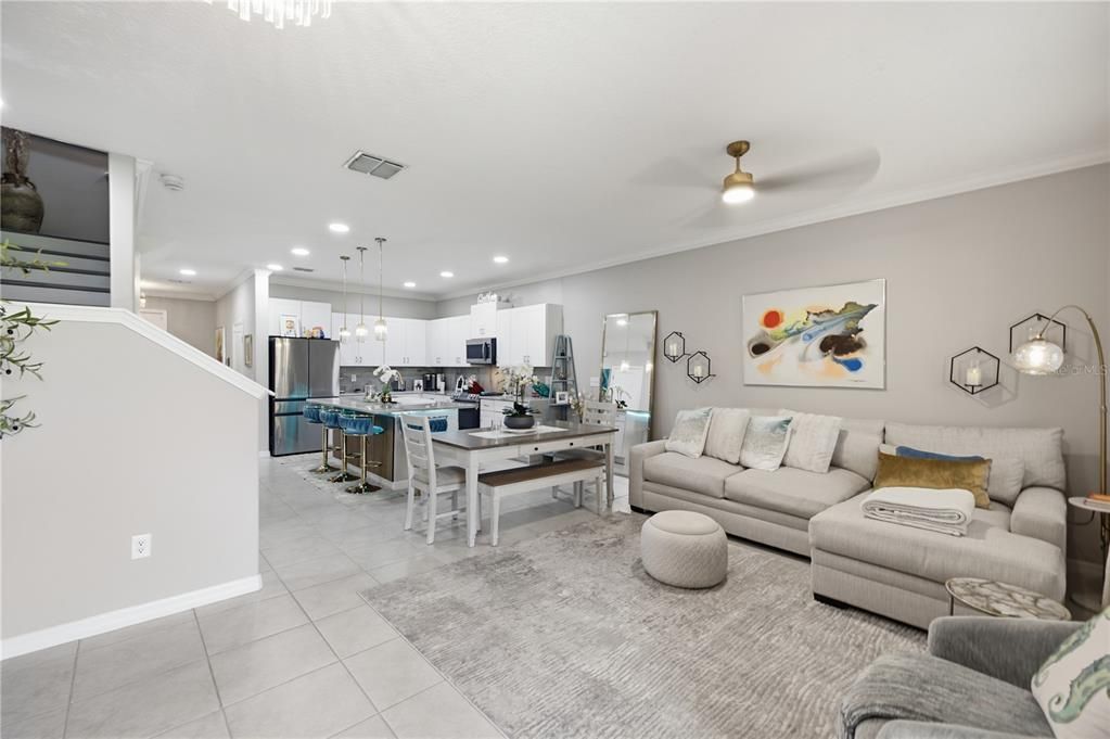 For Sale: $325,000 (3 beds, 2 baths, 1760 Square Feet)