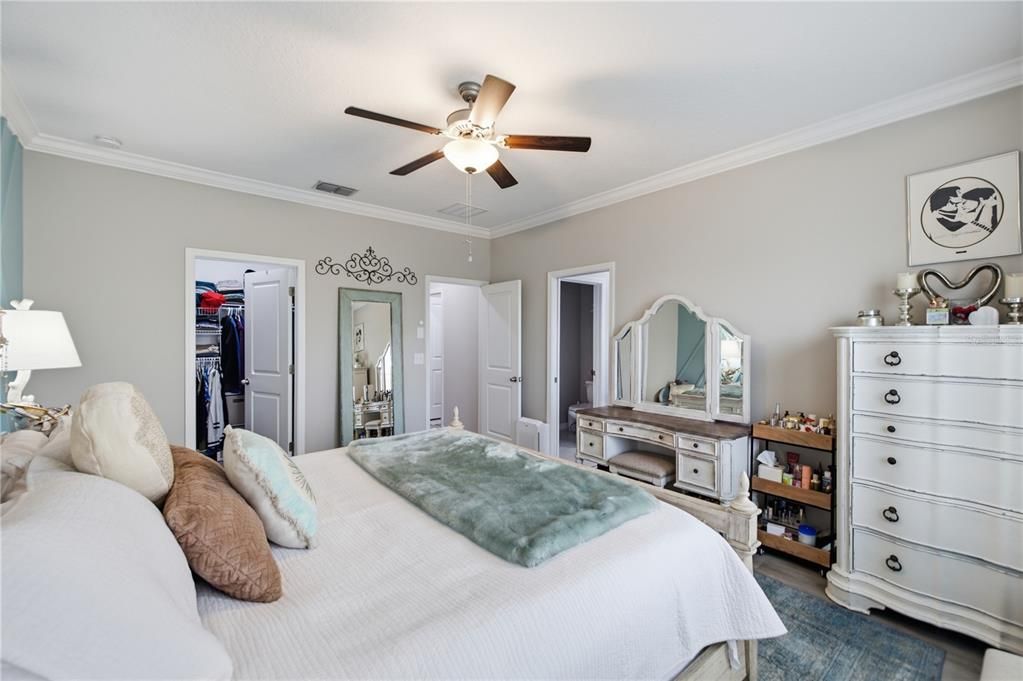 For Sale: $325,000 (3 beds, 2 baths, 1760 Square Feet)