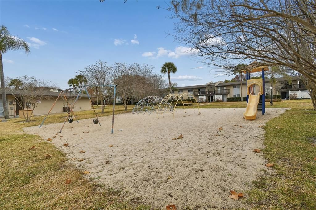 For Rent: $1,750 (3 beds, 2 baths, 1149 Square Feet)