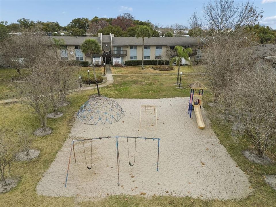 For Rent: $1,750 (3 beds, 2 baths, 1149 Square Feet)