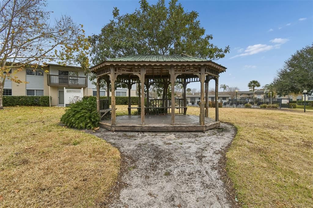For Rent: $1,750 (3 beds, 2 baths, 1149 Square Feet)