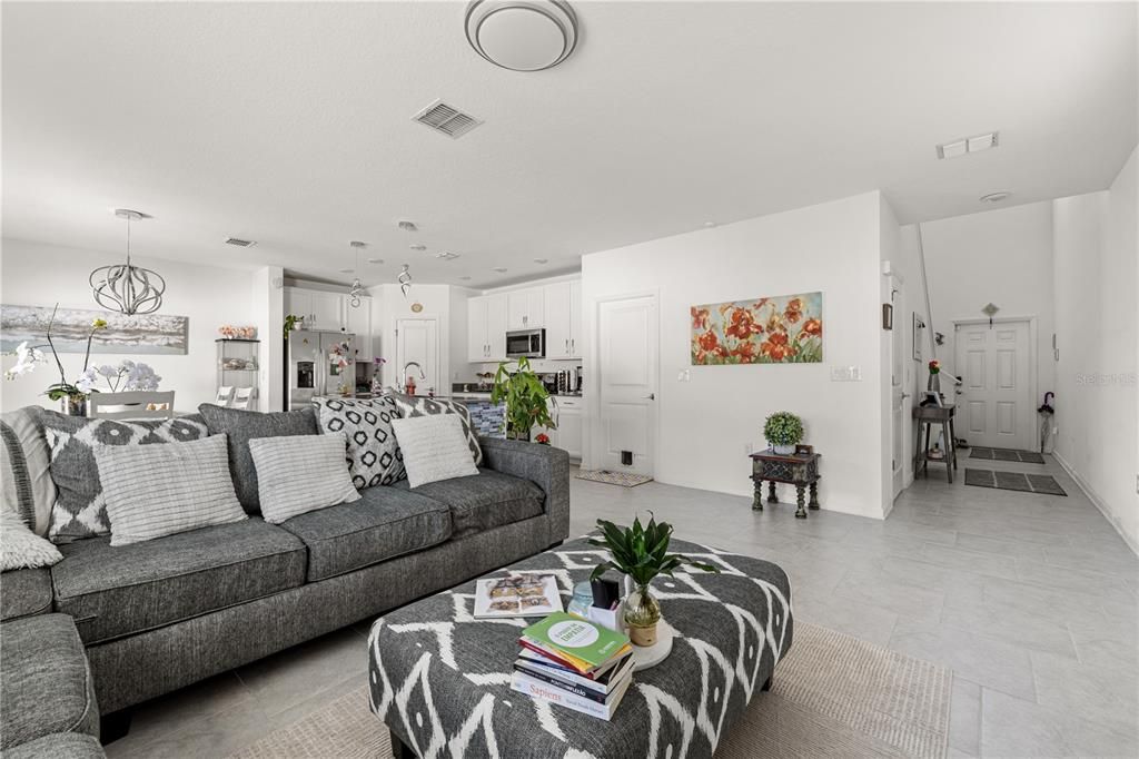 En Venta: $449,990 (4 camas, 2 baños, 1871 Pies cuadrados)