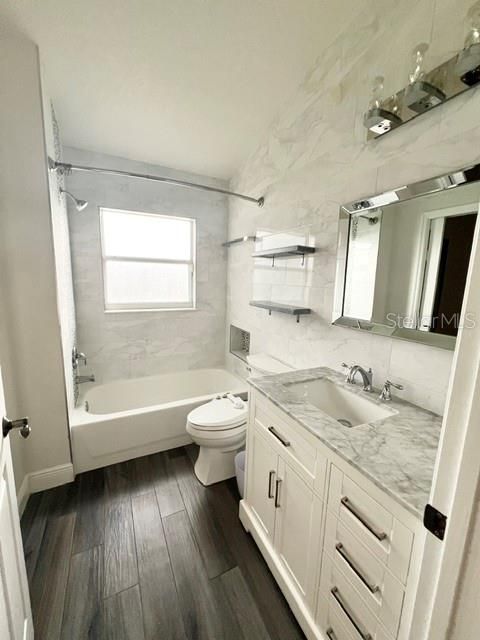 For Rent: $2,700 (3 beds, 2 baths, 1781 Square Feet)