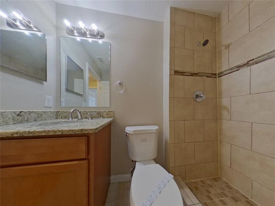 For Sale: $375,900 (5 beds, 3 baths, 2033 Square Feet)
