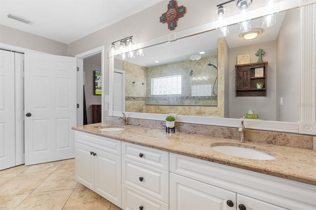 Active With Contract: $519,900 (3 beds, 2 baths, 1791 Square Feet)