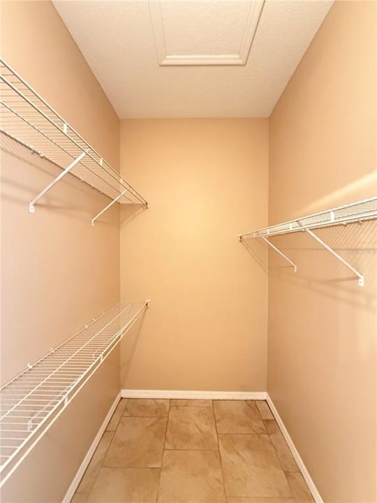 For Rent: $2,200 (3 beds, 2 baths, 2125 Square Feet)