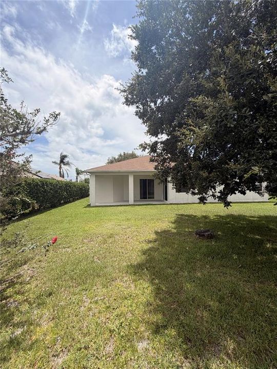 For Rent: $2,200 (3 beds, 2 baths, 2125 Square Feet)