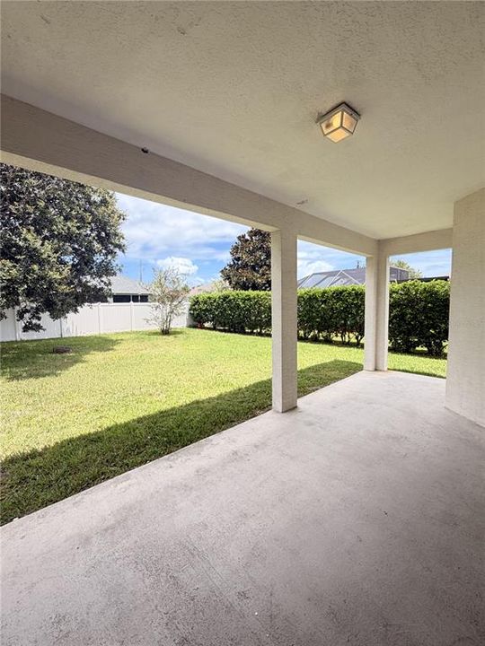 For Rent: $2,200 (3 beds, 2 baths, 2125 Square Feet)