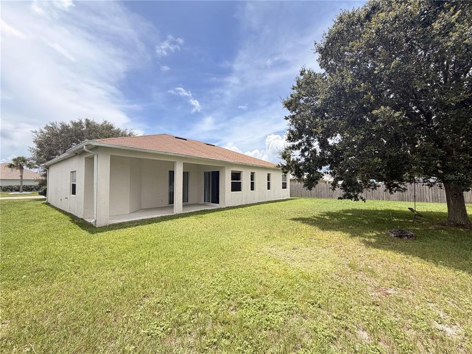For Rent: $2,200 (3 beds, 2 baths, 2125 Square Feet)