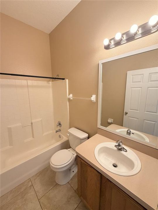 For Rent: $2,200 (3 beds, 2 baths, 2125 Square Feet)