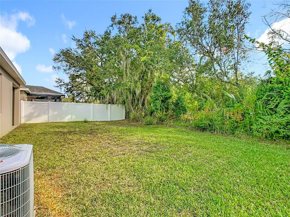 For Sale: $329,999 (3 beds, 2 baths, 1704 Square Feet)