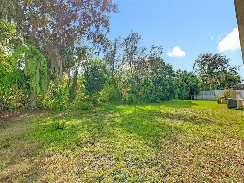 For Sale: $329,999 (3 beds, 2 baths, 1704 Square Feet)