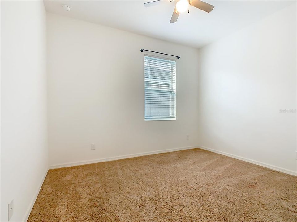 For Sale: $329,999 (3 beds, 2 baths, 1704 Square Feet)