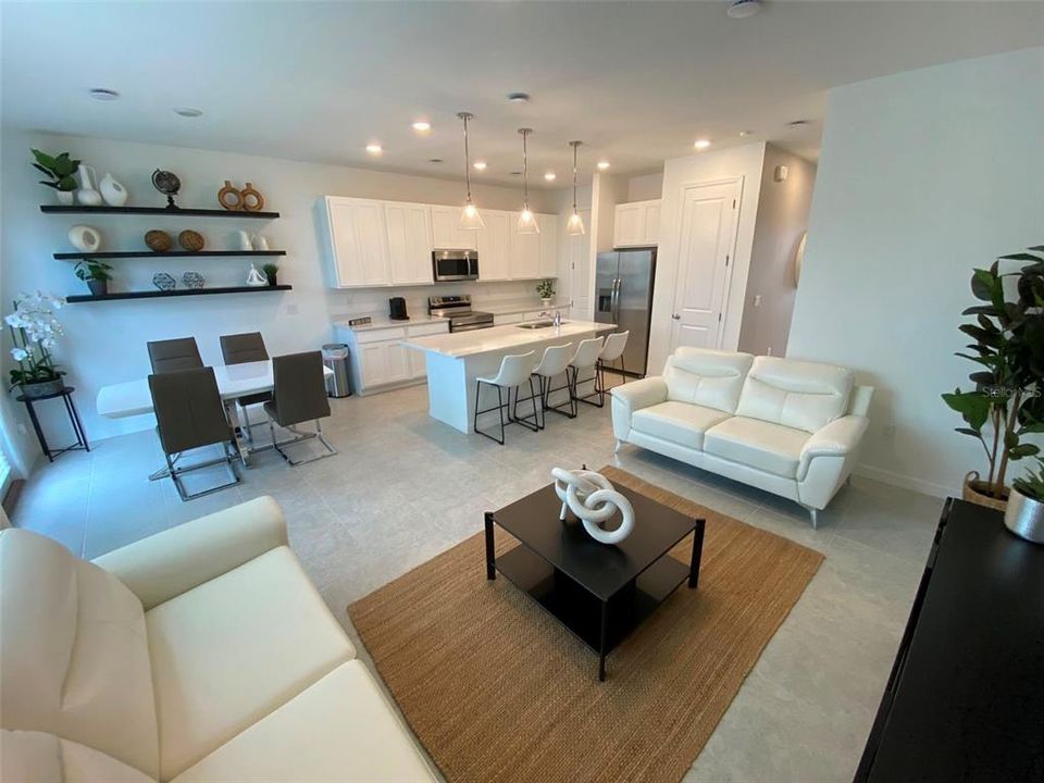 For Rent: $2,300 (3 beds, 2 baths, 1653 Square Feet)