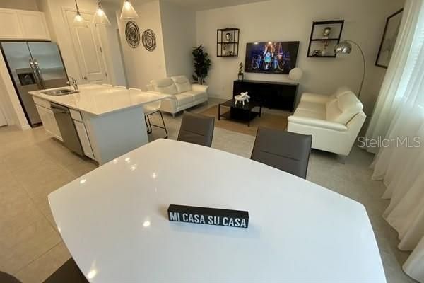 For Rent: $2,300 (3 beds, 2 baths, 1653 Square Feet)