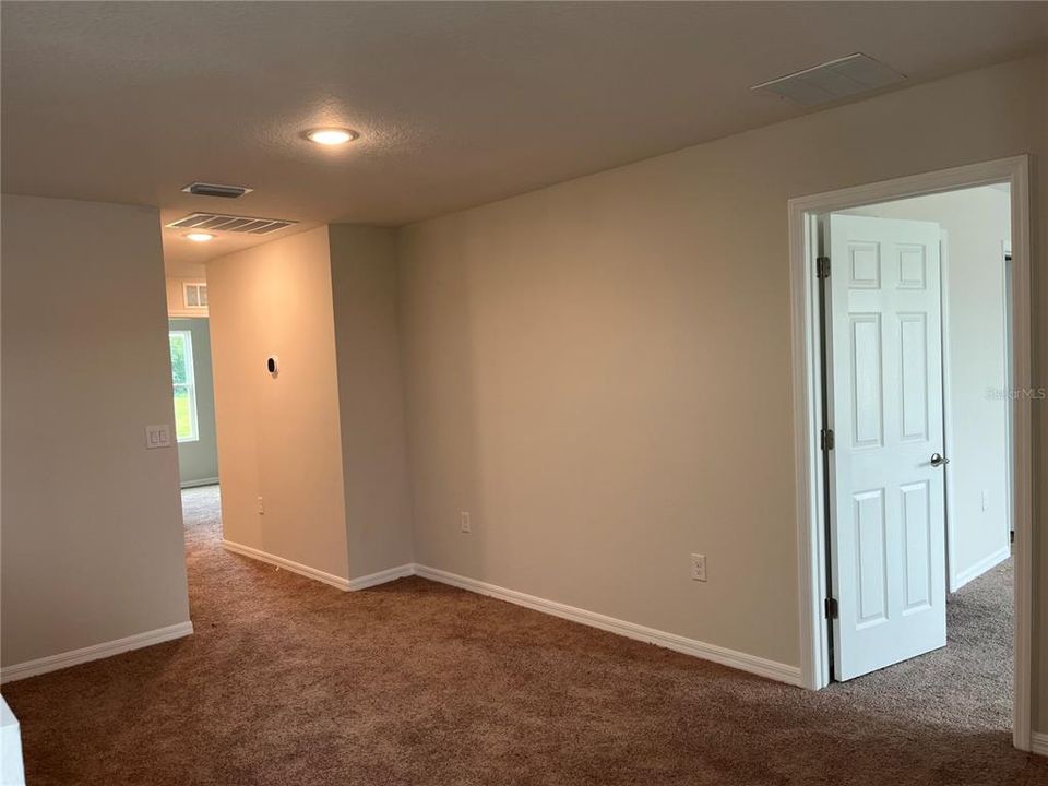 В аренду: $2,499 (4 спален, 2 ванн, 2039 Квадратных фут)