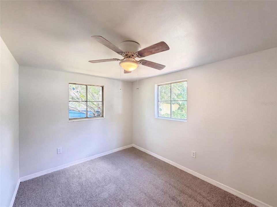 For Sale: $164,000 (3 beds, 1 baths, 1036 Square Feet)