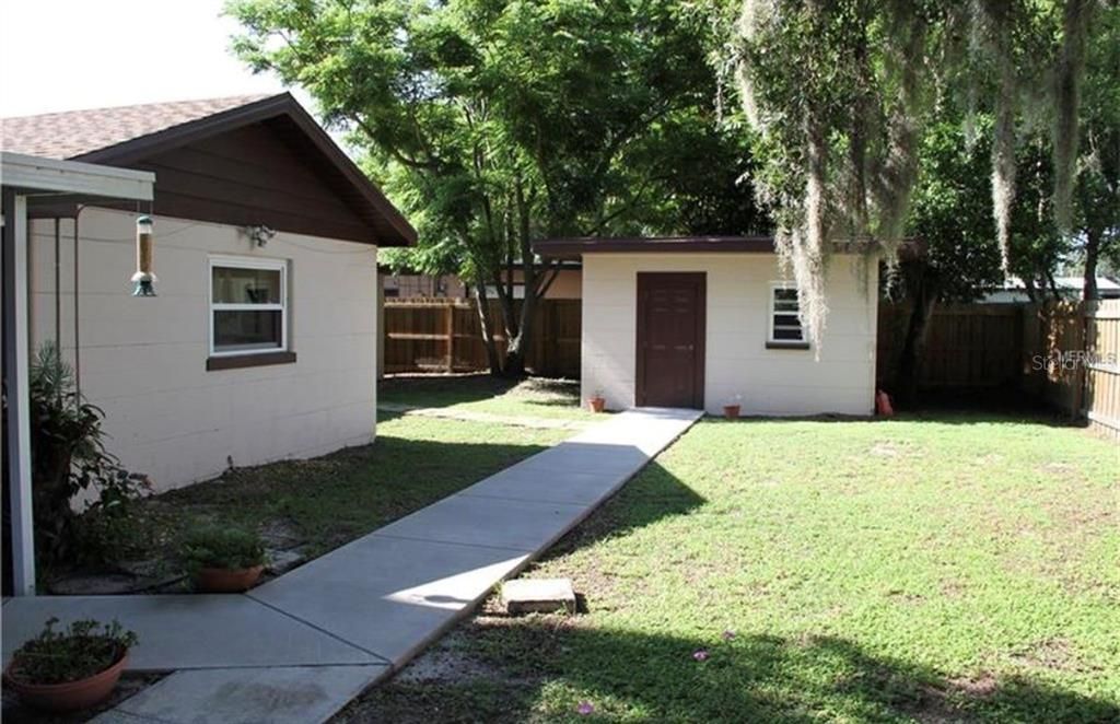 For Sale: $249,900 (3 beds, 2 baths, 1708 Square Feet)