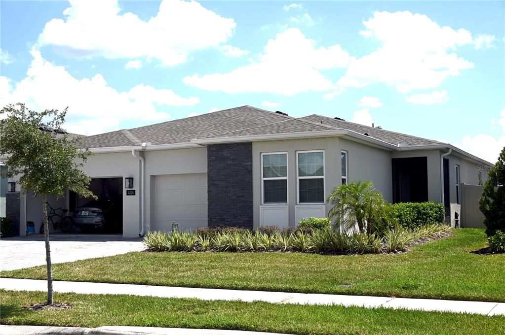 For Sale: $525,000 (4 beds, 3 baths, 2516 Square Feet)