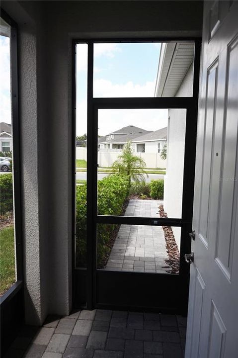 For Sale: $525,000 (4 beds, 3 baths, 2516 Square Feet)