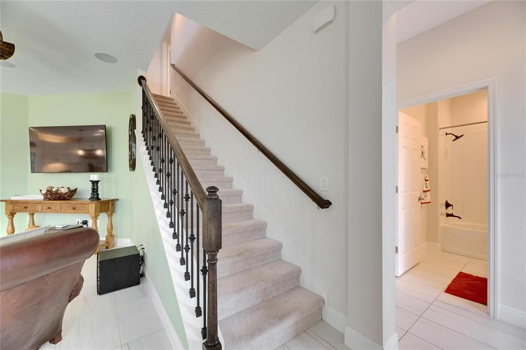 Activo con contrato: $679,000 (5 camas, 4 baños, 3615 Pies cuadrados)