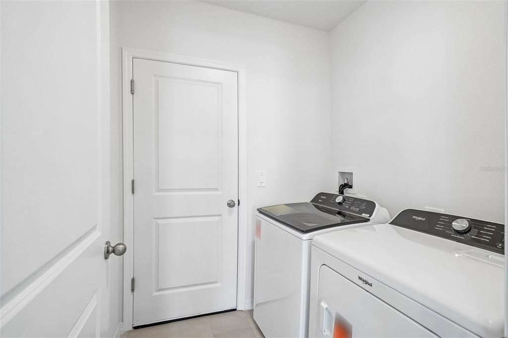 For Sale: $357,560 (4 beds, 2 baths, 2168 Square Feet)