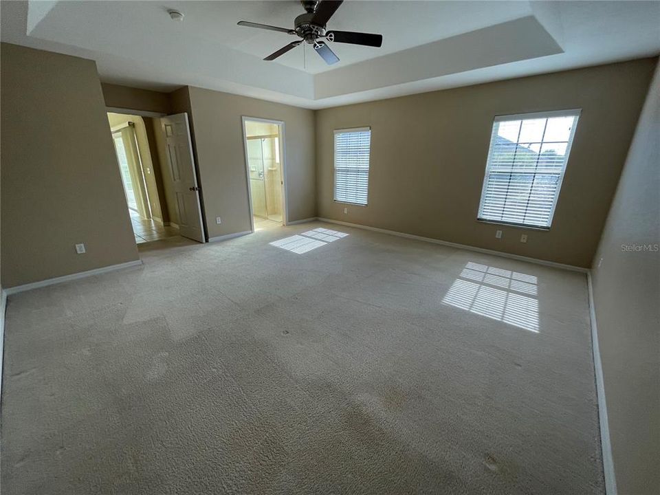 En Venta: $289,900 (3 camas, 2 baños, 1733 Pies cuadrados)
