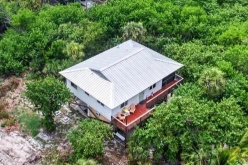 For Sale: $525,000 (2 beds, 1 baths, 840 Square Feet)