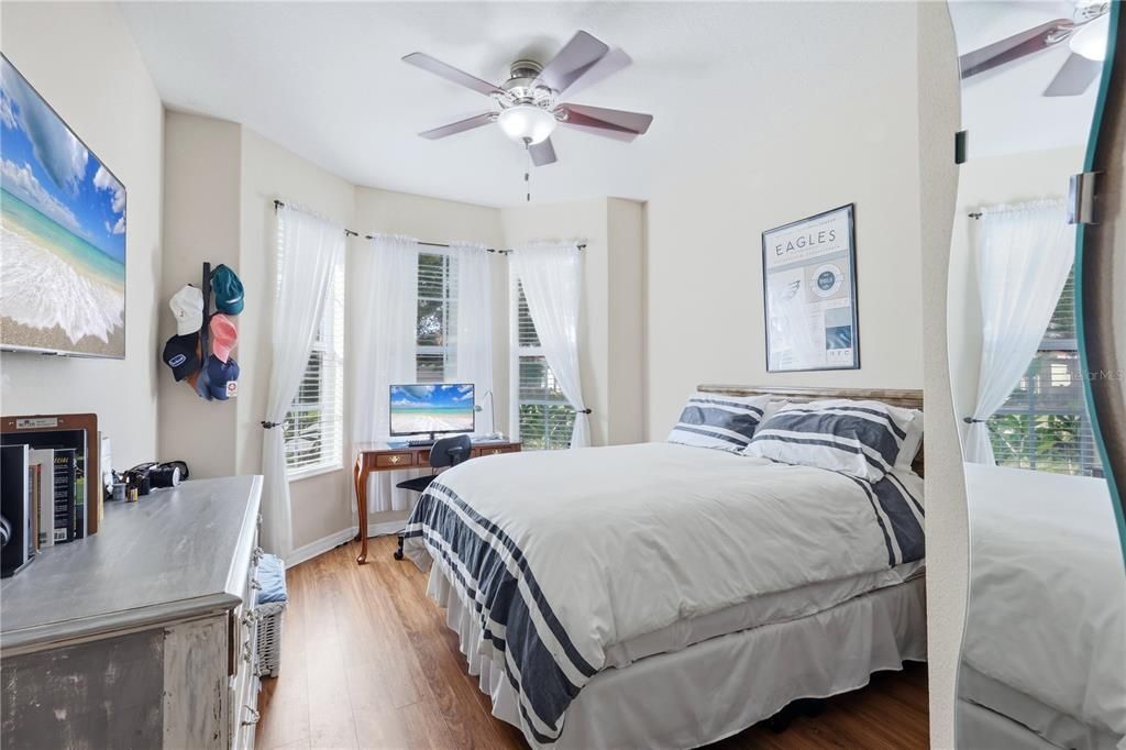 For Sale: $359,000 (3 beds, 2 baths, 1703 Square Feet)