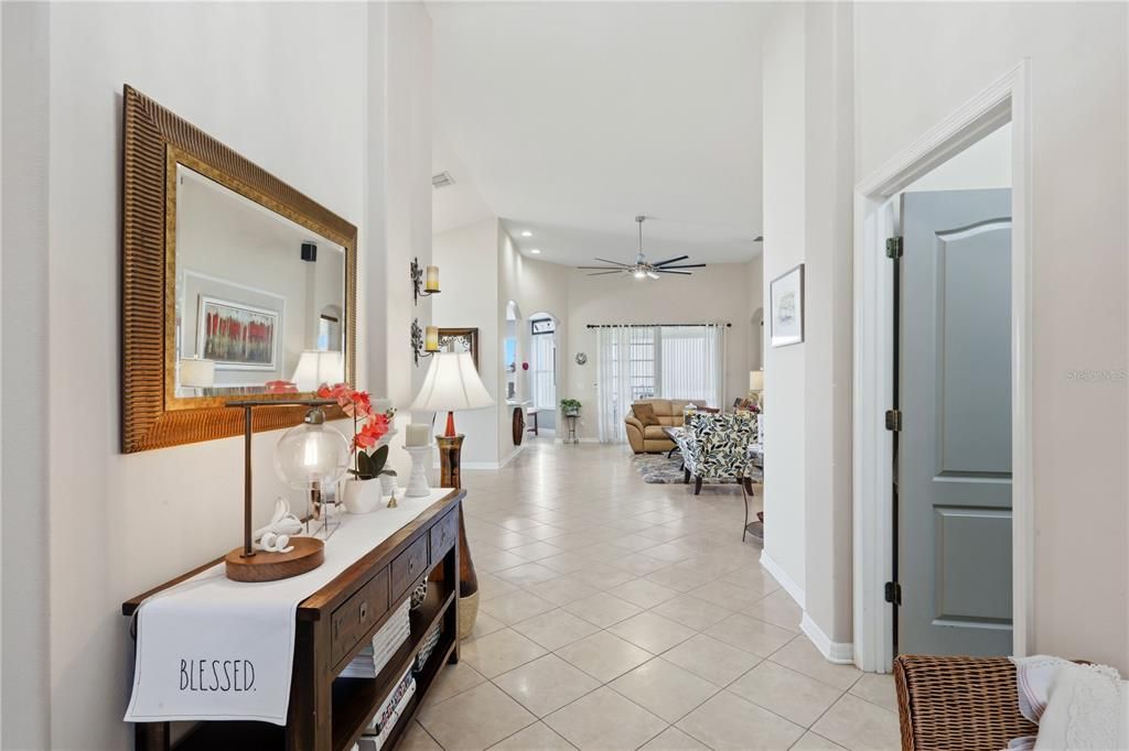 For Sale: $359,000 (3 beds, 2 baths, 1703 Square Feet)