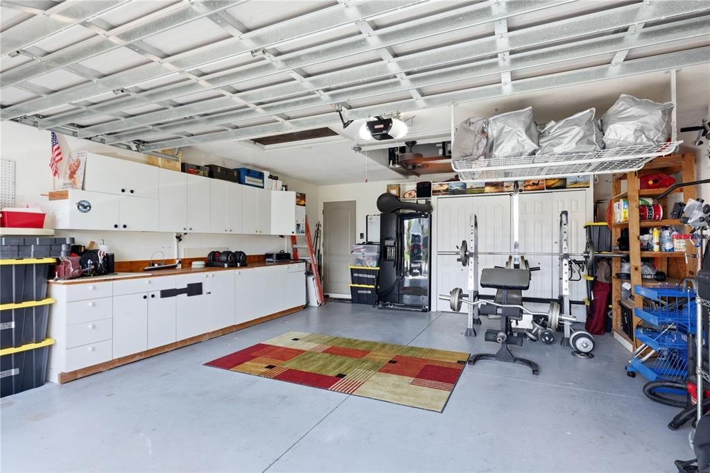 For Sale: $359,000 (3 beds, 2 baths, 1703 Square Feet)