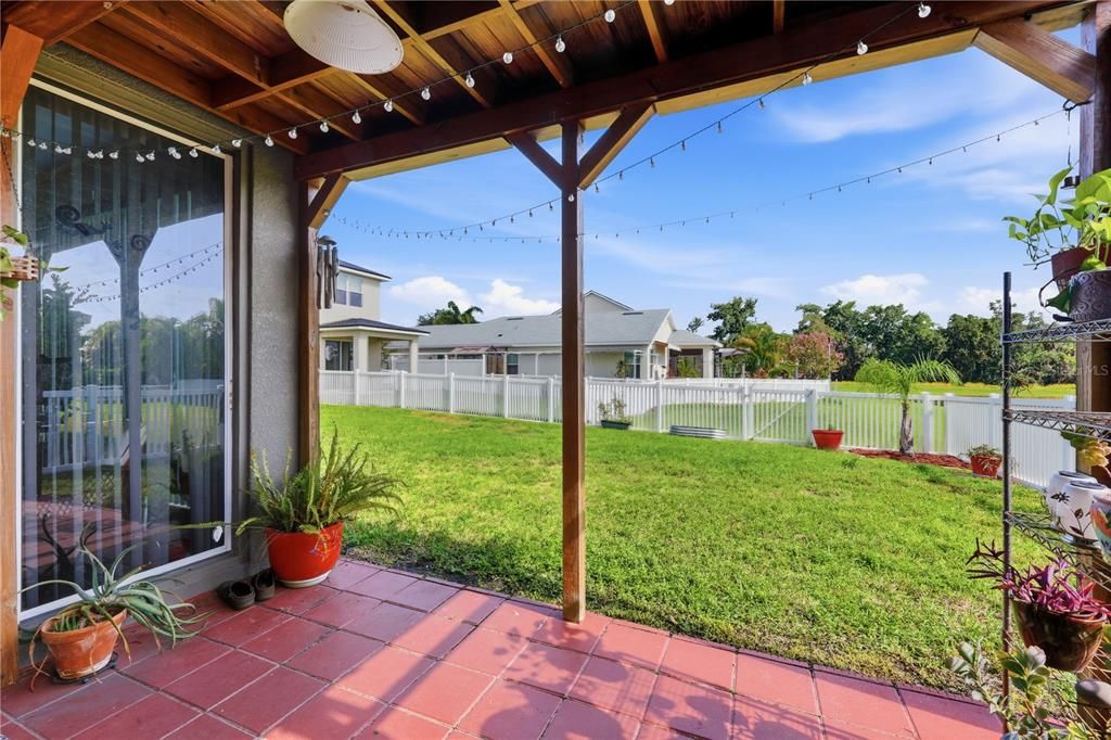 For Sale: $359,000 (3 beds, 2 baths, 1703 Square Feet)