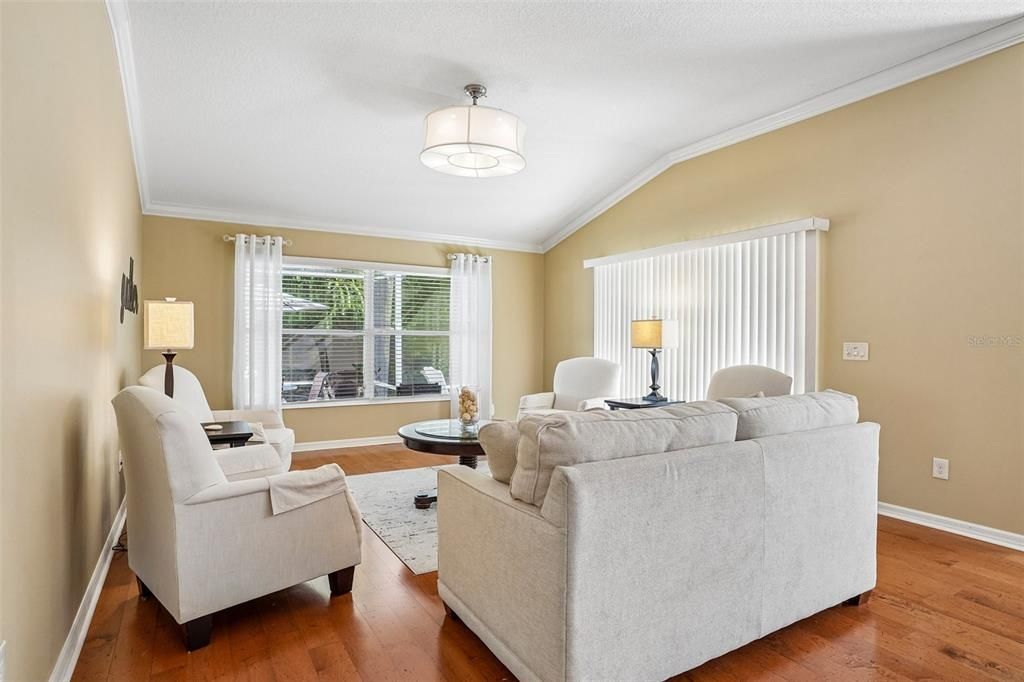 For Sale: $490,000 (3 beds, 2 baths, 1726 Square Feet)
