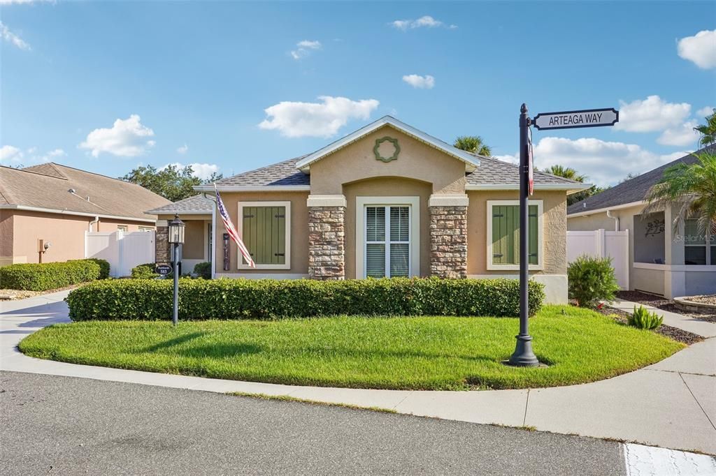 For Sale: $490,000 (3 beds, 2 baths, 1726 Square Feet)