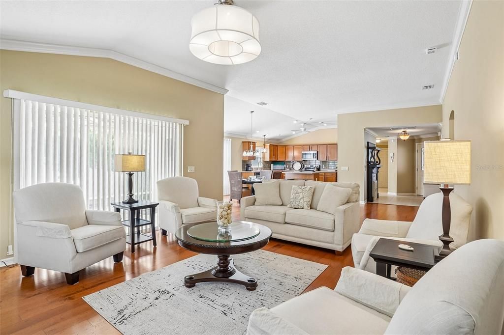 For Sale: $490,000 (3 beds, 2 baths, 1726 Square Feet)