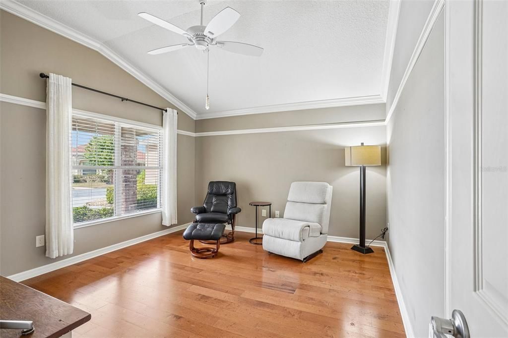 For Sale: $490,000 (3 beds, 2 baths, 1726 Square Feet)