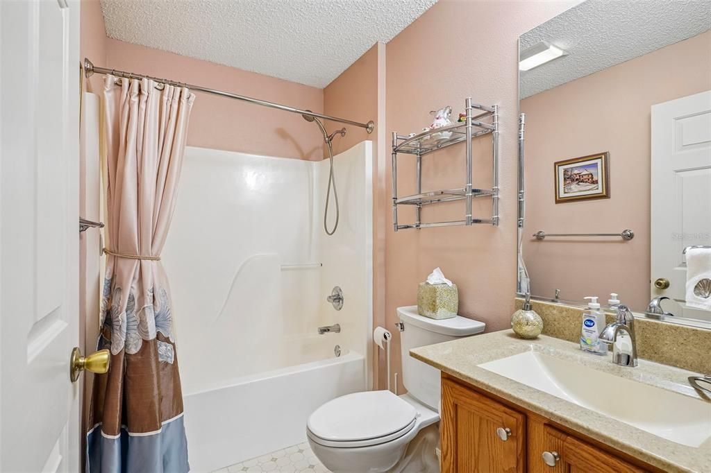 For Sale: $395,000 (3 beds, 2 baths, 2192 Square Feet)