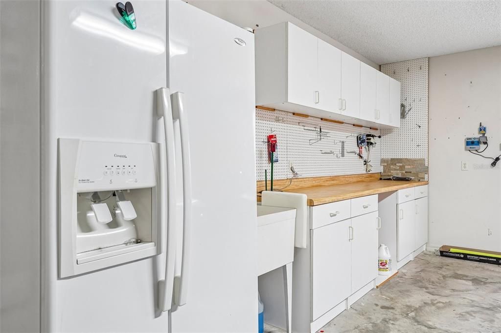 For Sale: $395,000 (3 beds, 2 baths, 2192 Square Feet)