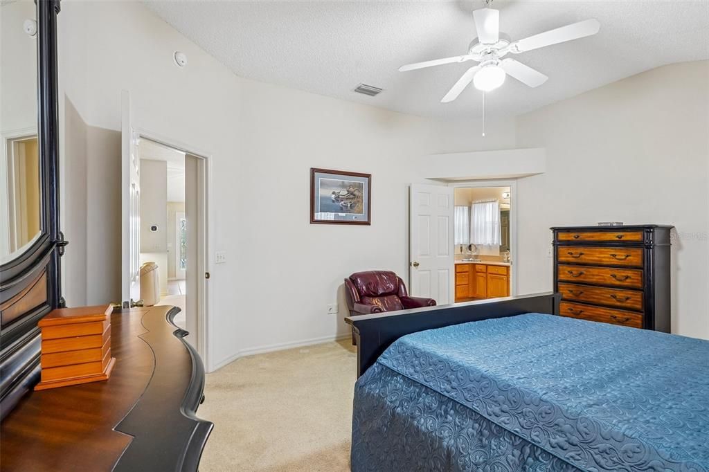 For Sale: $395,000 (3 beds, 2 baths, 2192 Square Feet)
