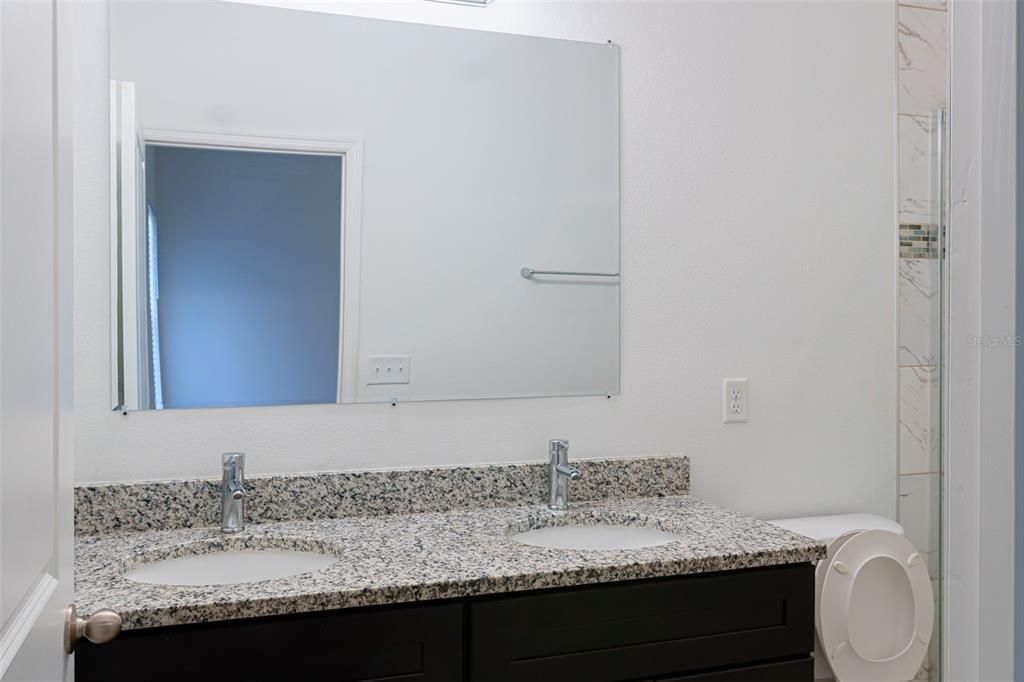 For Sale: $278,000 (4 beds, 2 baths, 1560 Square Feet)