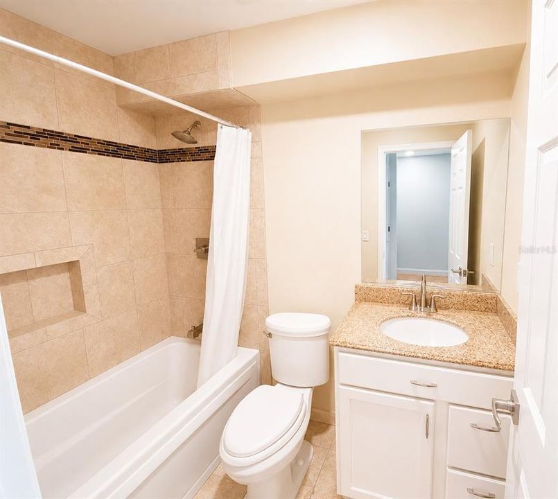 En Venta: $99,900 (2 camas, 2 baños, 1252 Pies cuadrados)