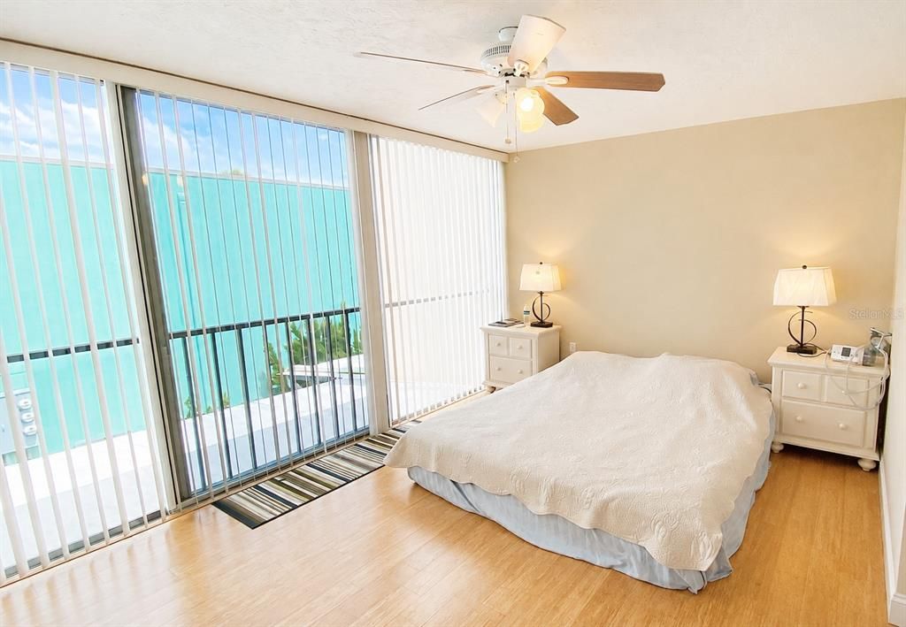En Venta: $99,900 (2 camas, 2 baños, 1252 Pies cuadrados)