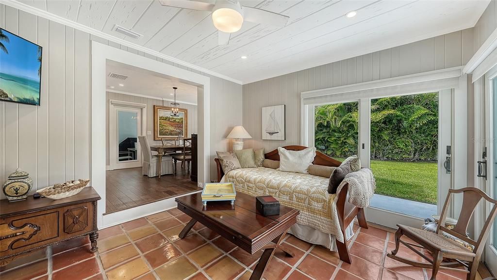 For Sale: $2,299,000 (3 beds, 3 baths, 2700 Square Feet)