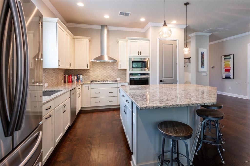 На продажу: $525,000 (2 спален, 2 ванн, 2048 Квадратных фут)