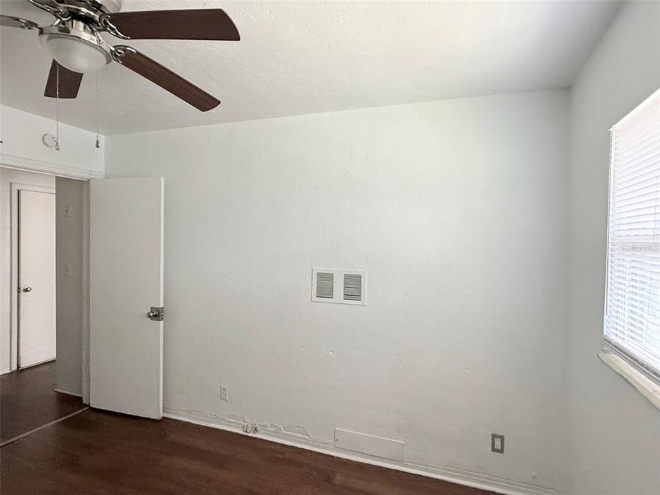 For Rent: $1,295 (2 beds, 2 baths, 900 Square Feet)