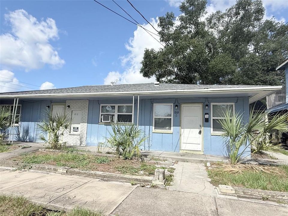 For Rent: $1,295 (2 beds, 2 baths, 900 Square Feet)