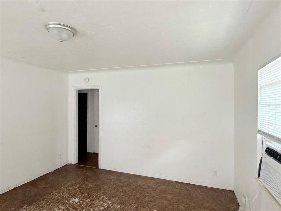 For Rent: $1,295 (2 beds, 2 baths, 900 Square Feet)